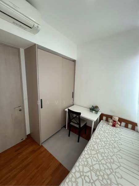 J Gateway, 2 Gateway Drive, 1 Bedroom, 90 sqft, Condominium For Rent, by David Yu, 500191011 - PropertyGuru.com.sg