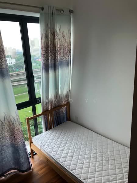 J Gateway, 2 Gateway Drive, 1 Bedroom, 90 sqft, Condominium For Rent, by David Yu, 500191011 - PropertyGuru.com.sg