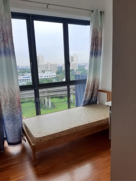 J Gateway, 2 Gateway Drive, 1 Bedroom, 90 sqft, Condominium For Rent, by David Yu, 500191011 - PropertyGuru.com.sg