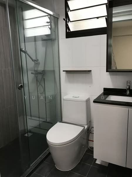208B Clementi Avenue 6, 208B Clementi Avenue 6, 3 Bedrooms, 1,001 sqft, HDB Flat For Sale, by Yuan Zijing, 500191013 - Bathroom - PropertyGuru.com.sg