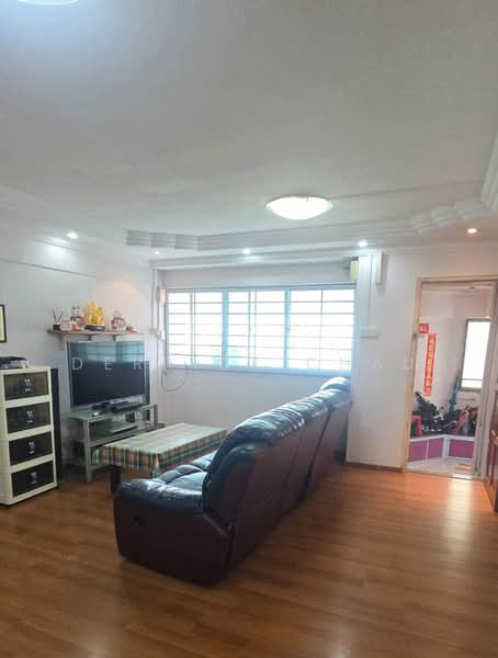 6 Teck Whye Avenue, 6 Teck Whye Avenue, 3 Bedrooms, 1,227 sqft, HDB Flat For Sale, by Derrick Chau, 500191021 - Living Room - PropertyGuru.com.sg