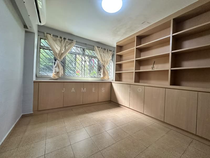 106 Henderson Crescent, 106 Henderson Crescent, 3 Bedrooms, 871 sqft, HDB Flat For Sale, by James Yeo, 500191022 - Study - PropertyGuru.com.sg