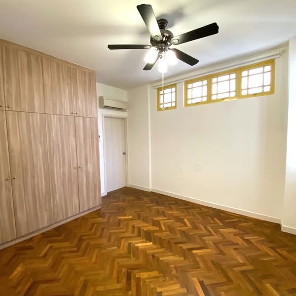 Orange Regency, 101 Fernhill Road, 3 Bedrooms, 2,422 sqft, Apartment For Rent, by Ruth Ng, 500191023 - Bedroom - PropertyGuru.com.sg