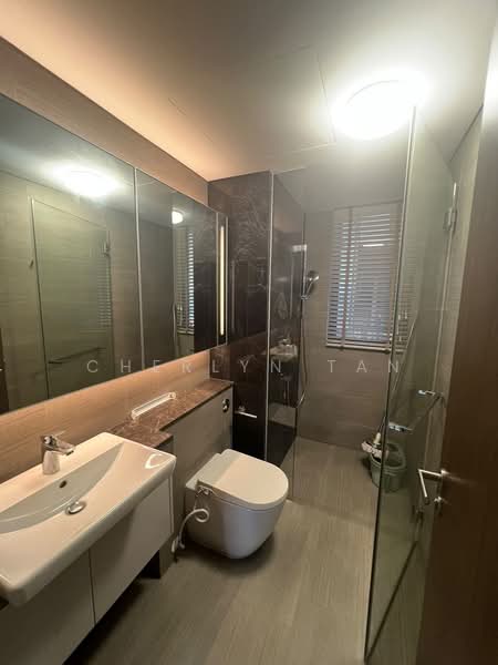 Parc Esta, 822 Sims Avenue, 3 Bedrooms, 985 sqft, Condominium For Rent, by Cherlyn Tan, 500191024 - Bathroom - PropertyGuru.com.sg