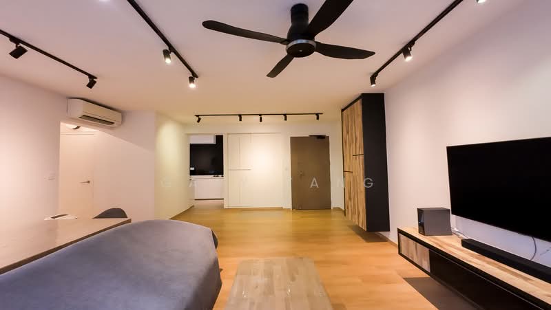 547A Segar Road, 547A Segar Road, 3 Bedrooms, 1,205 sqft, HDB Flat For Sale, by Gary Tang, 500191025 - Living Room - PropertyGuru.com.sg