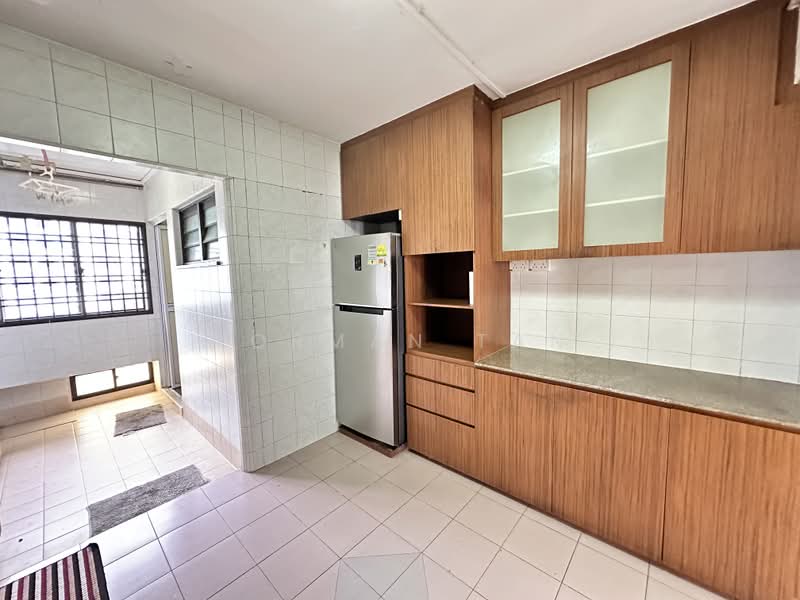 701 Woodlands Drive 40, 701 Woodlands Drive 40, 3 Bedrooms, 1,097 sqft, HDB Flat For Sale, by Norman Tan, 500191058 - Kitchen - PropertyGuru.com.sg