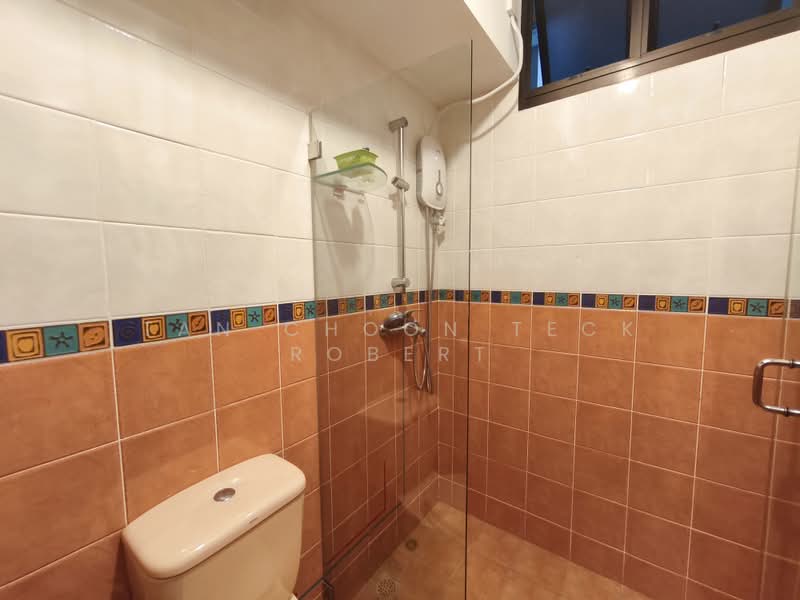 630 Senja Road, 630 Senja Road, 2 Bedrooms, 140 sqft, HDB Flat For Rent, by Tan Choon Teck Robert, 500191081 - Bathroom - PropertyGuru.com.sg