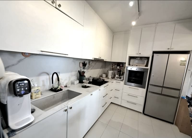 377B Hougang Street 32, 377B Hougang Street 32, 3 Bedrooms, 1,012 sqft, HDB Flat For Sale, by Sam Lek, 500191089 - Modern Kitchen - PropertyGuru.com.sg
