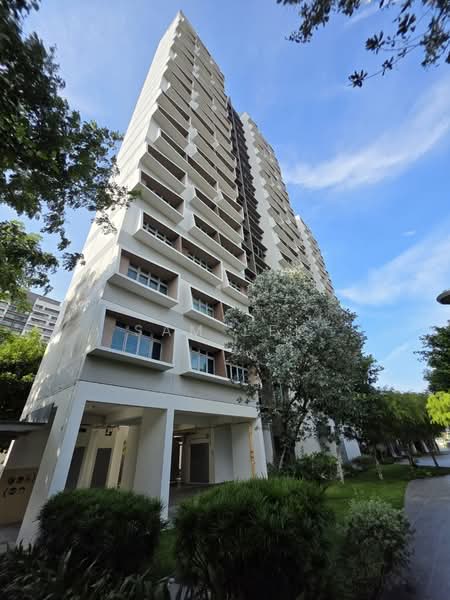 377B Hougang Street 32, 377B Hougang Street 32, 3 Bedrooms, 1,012 sqft, HDB Flat For Sale, by Sam Lek, 500191089 - PropertyGuru.com.sg