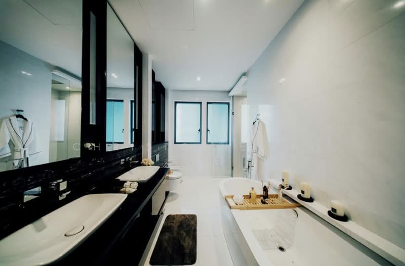 Marina One Residences, 21 Marina Way, 4 Bedrooms, 7,459 sqft, Condominium For Sale, by Christopher Ng 吴锦钊, 500191096 - Bathroom - PropertyGuru.com.sg