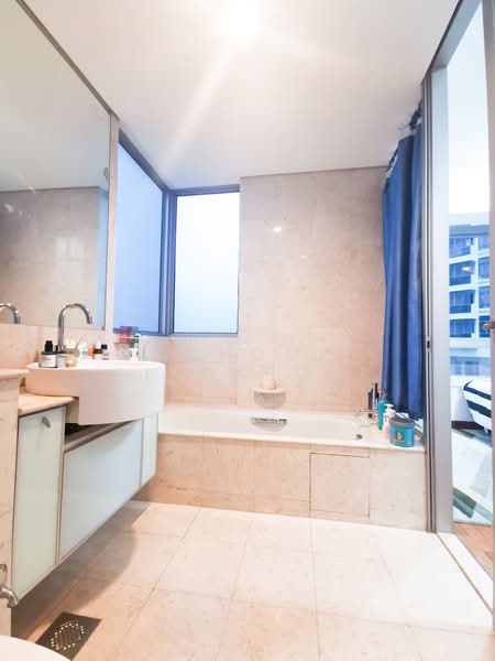 Novena Suites, 200 Moulmein Road, Room Rental, 300 sqft, Condominium For Rent, by Wehome Co-Living, 500191101 - Bathroom - PropertyGuru.com.sg