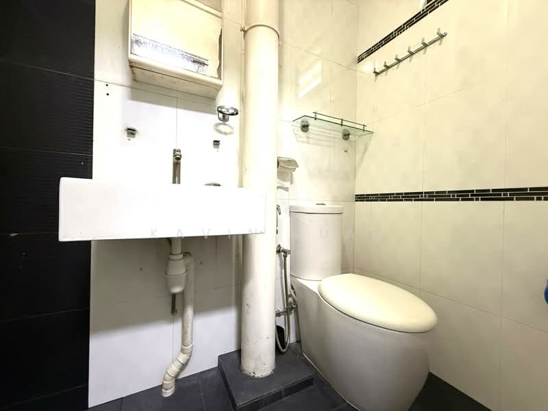 540 Serangoon North Avenue 4, 540 Serangoon North Avenue 4, 4 Bedrooms, 1,313 sqft, HDB Flat For Sale, by Kavin Kuah, 500191108 - Bathroom - PropertyGuru.com.sg