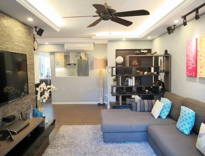 Aquarius By The Park, 21 Bedok Reservoir View, 3 Bedrooms, 1,206 sqft, Condominium For Sale, by Jeslin Pear, 500191117 - Living Room - PropertyGuru.com.sg