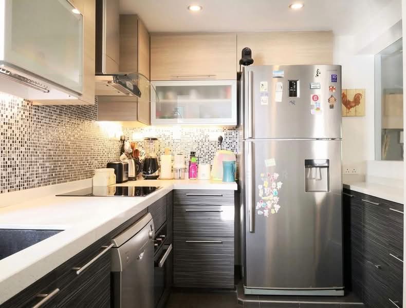 Aquarius By The Park, 21 Bedok Reservoir View, 3 Bedrooms, 1,206 sqft, Condominium For Sale, by Jeslin Pear, 500191117 - Kitchen - PropertyGuru.com.sg