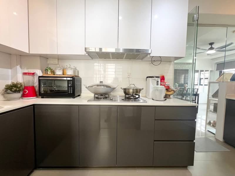 467C Bukit Batok West Avenue 9, 467C Bukit Batok West Avenue 9, 2 Bedrooms, 732 sqft, HDB Flat For Sale, by Reene Tok, 500191118 - Kitchen - PropertyGuru.com.sg