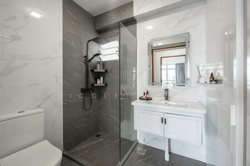222A Bedok North Drive, 222A Bedok North Drive, 3 Bedrooms, 990 sqft, HDB Flat For Sale, by Nicolette Ho, 500191119 - Bathroom - PropertyGuru.com.sg