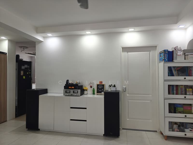 144 Bishan Street 12, 144 Bishan Street 12, 3 Bedrooms, 1,119 sqft, HDB Flat For Sale, by Chris Lim, 500191120 - Living Room - PropertyGuru.com.sg