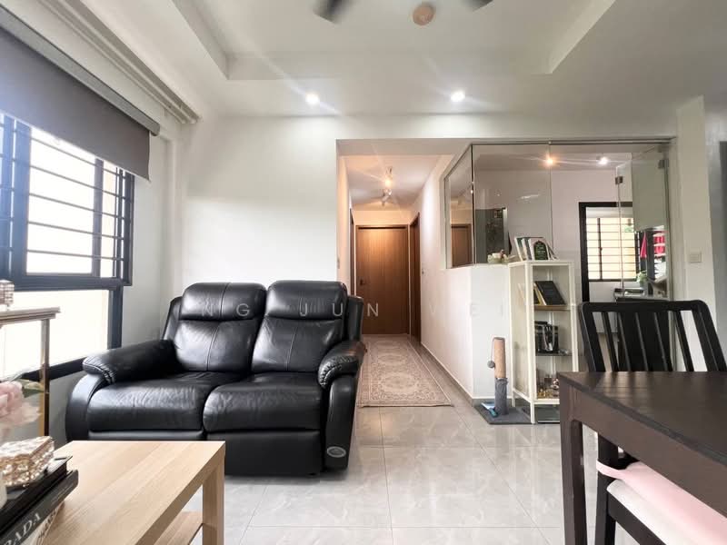 467C Bukit Batok West Avenue 9, 467C Bukit Batok West Avenue 9, 2 Bedrooms, 732 sqft, HDB Flat For Sale, by Ng Jun Wei, 500191127 - Living Room - PropertyGuru.com.sg