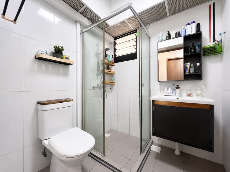 467C Bukit Batok West Avenue 9, 467C Bukit Batok West Avenue 9, 2 Bedrooms, 732 sqft, HDB Flat For Sale, by Ng Jun Wei, 500191127 - Bathroom - PropertyGuru.com.sg