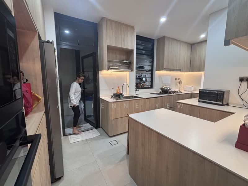 Luxurious Semi D-TOP Dec 2024, Jalan Jarak, 7 Bedrooms, 8,459 sqft, Detached House For Sale, by Adrienne Yew, 500191129 - Kitchen - PropertyGuru.com.sg