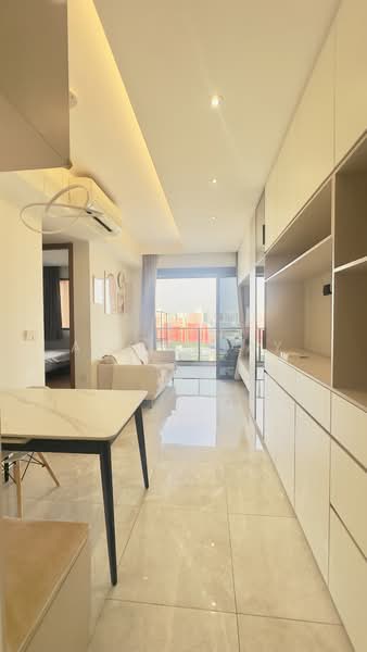 Stirling Residences, 21 Stirling Road, 2 Bedrooms, 635 sqft, Condominium For Sale, by Alvin Tay, 500191130 - Living Room - PropertyGuru.com.sg