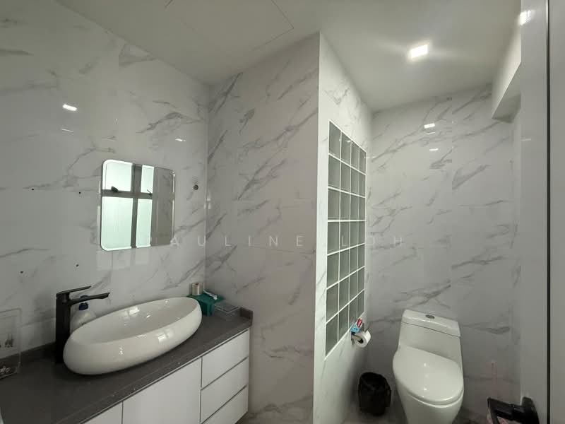 Springhill, Sembawang Walk, 5 Bedrooms, 3,014 sqft, Cluster House For Sale, by Pauline Loh, 500191151 - Bathroom - PropertyGuru.com.sg