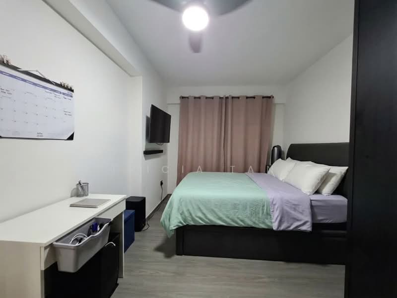 879A Tampines Avenue 8, 879A Tampines Avenue 8, 3 Bedrooms, 1,001 sqft, HDB Flat For Sale, by Tricia Tan, 500191157 - Bedroom - PropertyGuru.com.sg