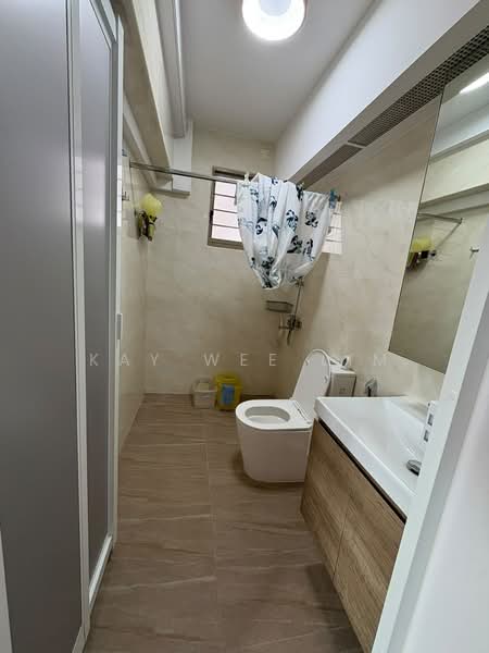 161B Punggol Central, 161B Punggol Central, 3 Bedrooms, 1,227 sqft, HDB Flat For Rent, by Kay Wee Lim, 500191159 - Bathroom - PropertyGuru.com.sg