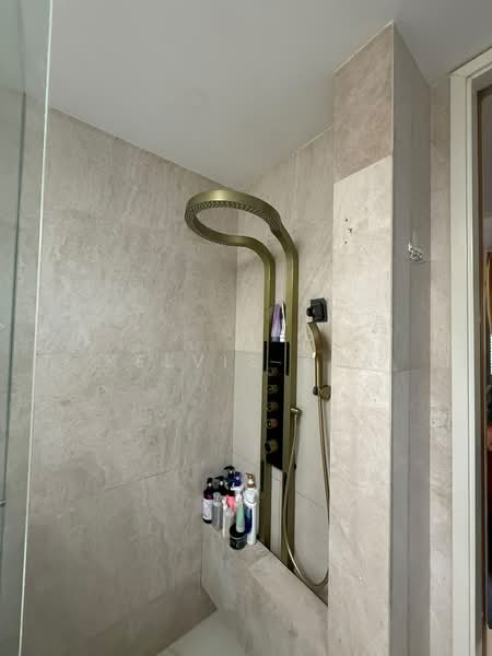 The Woods, Westwood Avenue, 6 Bedrooms, 4,015 sqft, Corner Terrace For Sale, by Kelvis Kua, 500191162 - Bathroom - PropertyGuru.com.sg