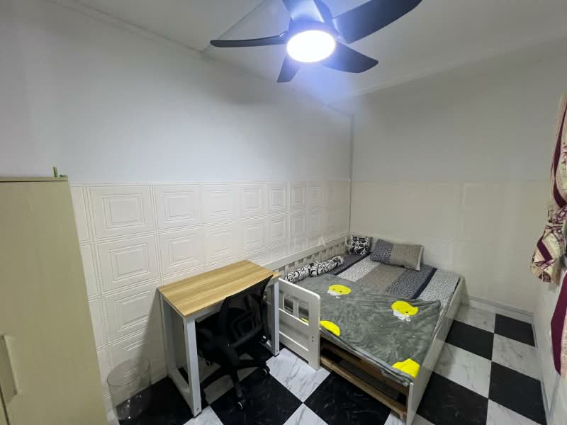 364 Clementi Avenue 2, 364 Clementi Avenue 2, 3 Bedrooms, 720 sqft, HDB Flat For Rent, by Ben Lau, 500191177 - AirconCommon Bedroom 2 - PropertyGuru.com.sg