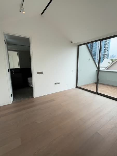 10 Evelyn, 10 Evelyn Road, 3 Bedrooms, 1,433 sqft, Condominium For Rent, by Mary Tan, 500191191 - Bathroom - PropertyGuru.com.sg
