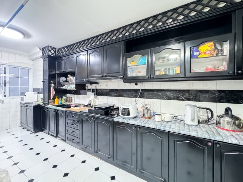 319 Woodlands Street 31, 319 Woodlands Street 31, 2 Bedrooms, 786 sqft, HDB Flat For Sale, by Keesya Ang, 500191208 - Kitchen - PropertyGuru.com.sg