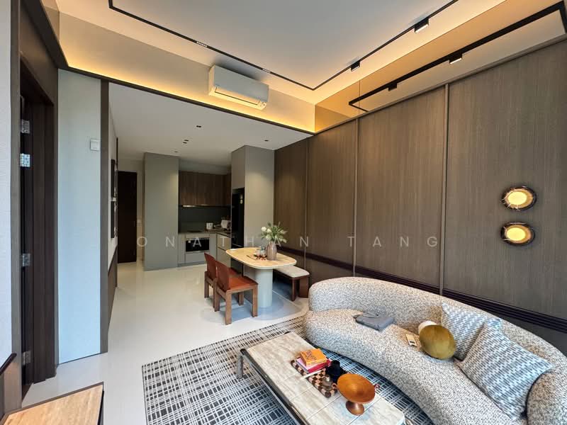 Parksuites, 18 Holland Grove Road, 1 Bedroom, 624 sqft, Condominium For Sale, by Jonathan Tang, 500191210 - Living Room - PropertyGuru.com.sg