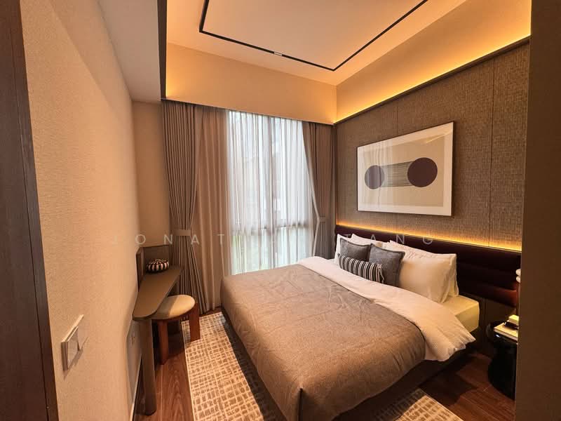 Parksuites, 18 Holland Grove Road, 1 Bedroom, 624 sqft, Condominium For Sale, by Jonathan Tang, 500191210 - Bedroom - PropertyGuru.com.sg