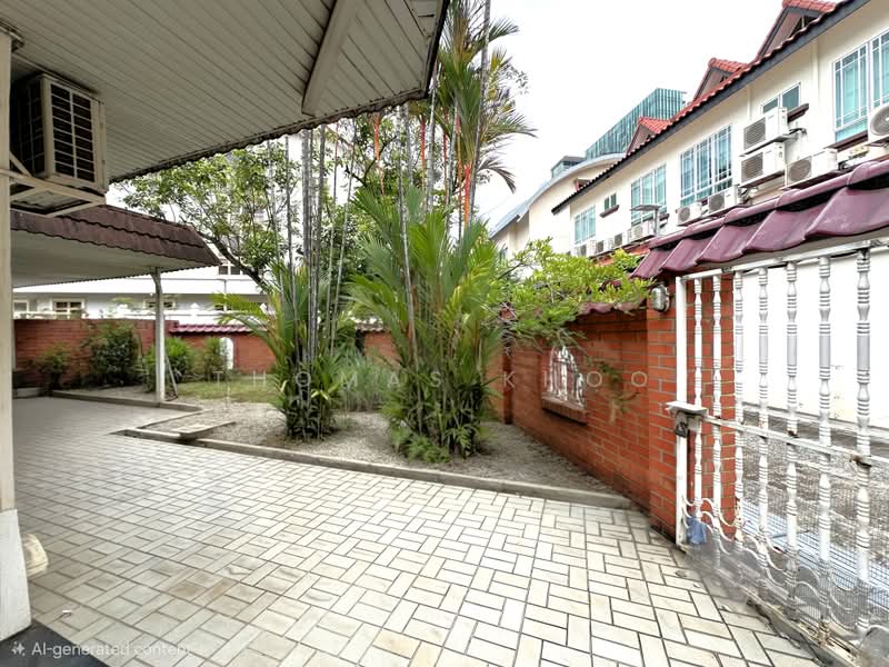 Detached-Sized Land | Freehold | Rebuild Potential, Pheng Geck Ave/Kwong Ave/Wan Tho Ave/Puay Hee Ave, 6 Bedrooms, 3,500 sqft, Corner Terrace For Sale, by Thomas Khoo, 500191231 - Exterior - PropertyGuru.com.sg