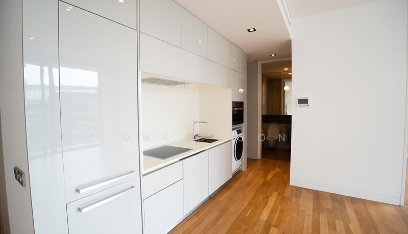 Hilltops, 99 Cairnhill Circle, 2 Bedrooms, 829 sqft, Condominium For Sale, by Fiona Choong, 500191233 - Kitchen - PropertyGuru.com.sg