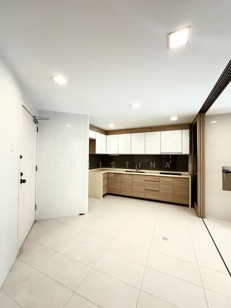 Parkshore, 201 Tanjong Rhu Road, 3 Bedrooms, 1,636 sqft, Condominium For Sale, by Christina Lau, 500191235 - Kitchen - PropertyGuru.com.sg