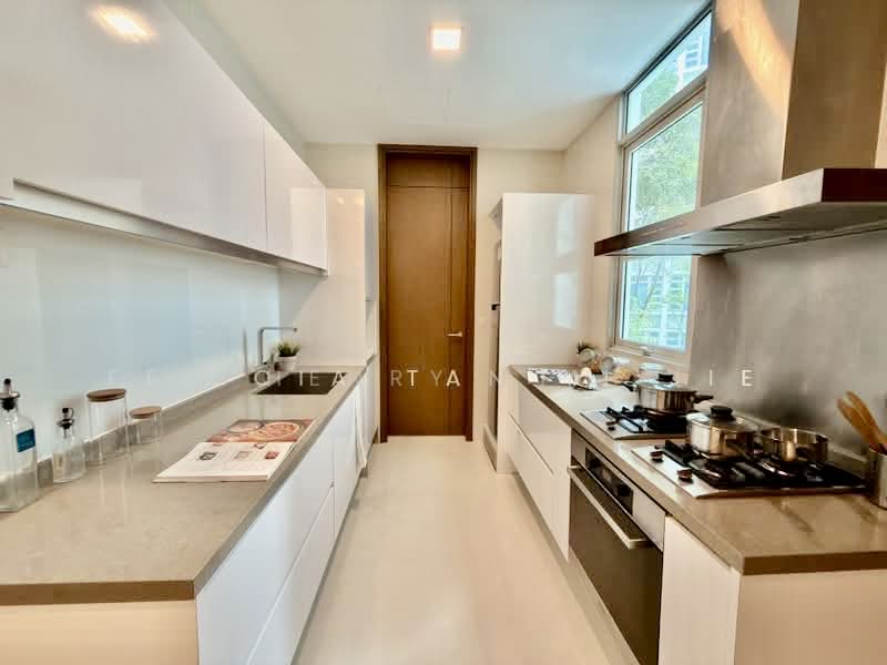 Residences @ Emerald Hill, 119 Emerald Hill Road, 3 Bedrooms, 1,851 sqft, Condominium For Sale, by Henry Lim, 500191248 - Kitchen - PropertyGuru.com.sg