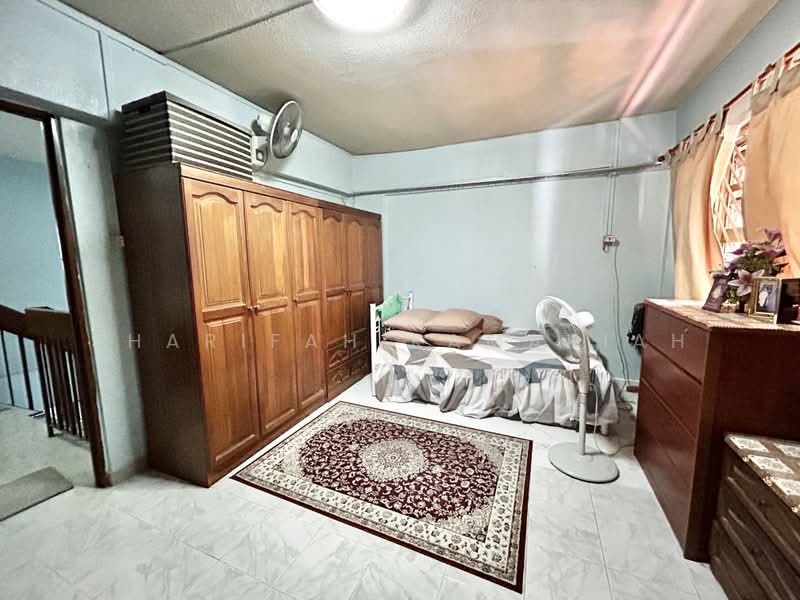 336 Jurong East Avenue 1, 336 Jurong East Avenue 1, 4 Bedrooms, 1,604 sqft, HDB Flat For Sale, by Sharifah Kamariah, 500191265 - Bedroom - PropertyGuru.com.sg