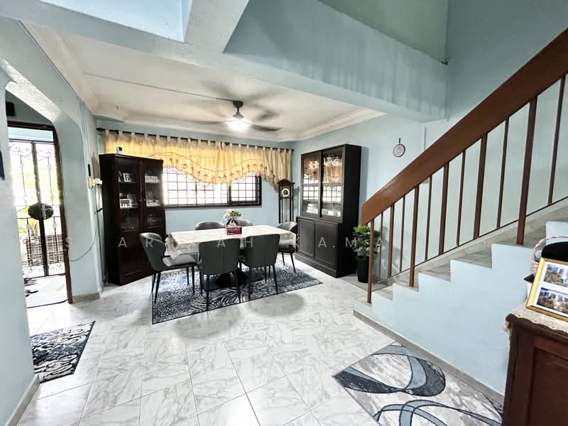 336 Jurong East Avenue 1, 336 Jurong East Avenue 1, 4 Bedrooms, 1,604 sqft, HDB Flat For Sale, by Sharifah Kamariah, 500191265 - Dining Room - PropertyGuru.com.sg