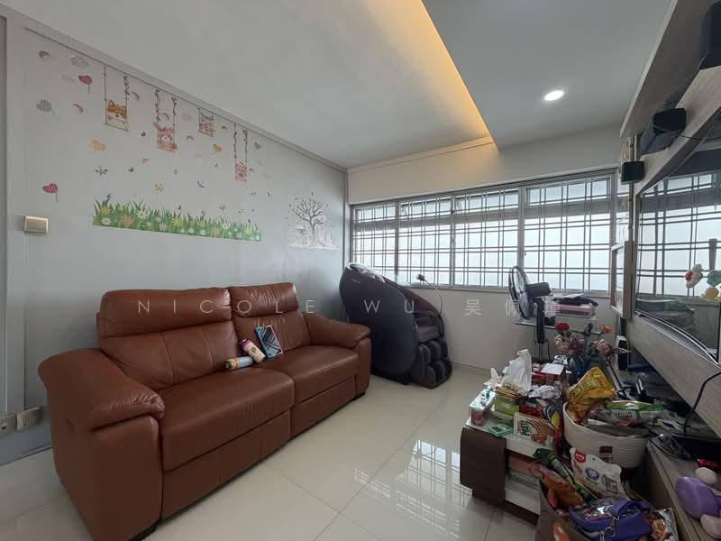 223A Compassvale Walk, 223A Compassvale Walk, 3 Bedrooms, 1,098 sqft, HDB Flat For Sale, by Nicole Wu 吴佩瑾, 500191267 - Living Room - PropertyGuru.com.sg
