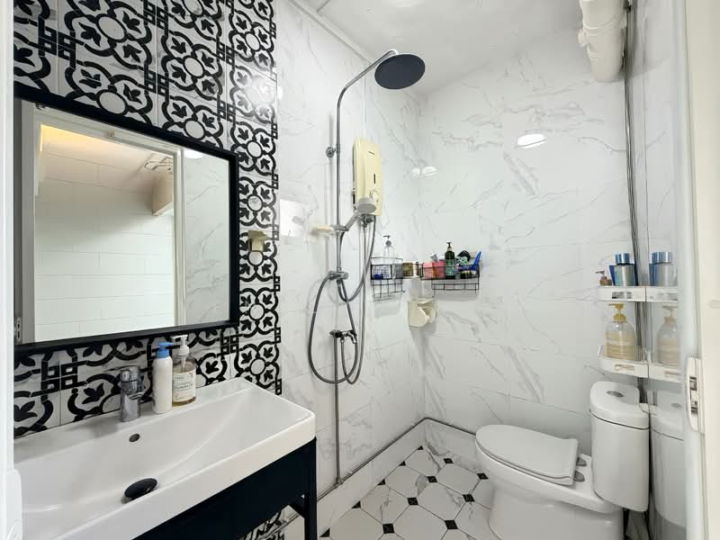 112 Whampoa Road, 112 Whampoa Road, 3 Bedrooms, 1,335 sqft, HDB Flat For Sale, by Venelyn Ong, 500191277 - Bathroom - PropertyGuru.com.sg