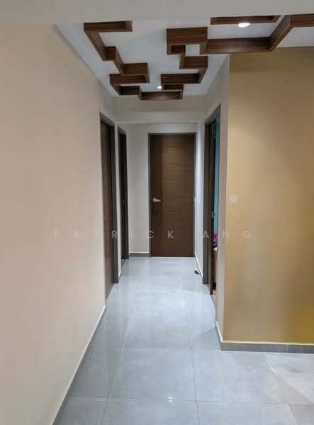 408 Hougang Avenue 10, 408 Hougang Avenue 10, 3 Bedrooms, 1,301 sqft, HDB Flat For Sale, by Patrick Ang, 500191283 - Corridor - PropertyGuru.com.sg