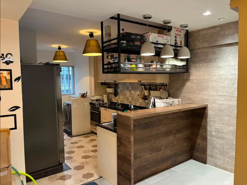 408 Hougang Avenue 10, 408 Hougang Avenue 10, 3 Bedrooms, 1,301 sqft, HDB Flat For Sale, by Patrick Ang, 500191283 - Kitchen - PropertyGuru.com.sg