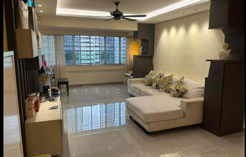 408 Hougang Avenue 10, 408 Hougang Avenue 10, 3 Bedrooms, 1,301 sqft, HDB Flat For Sale, by Patrick Ang, 500191283 - Living Room - PropertyGuru.com.sg