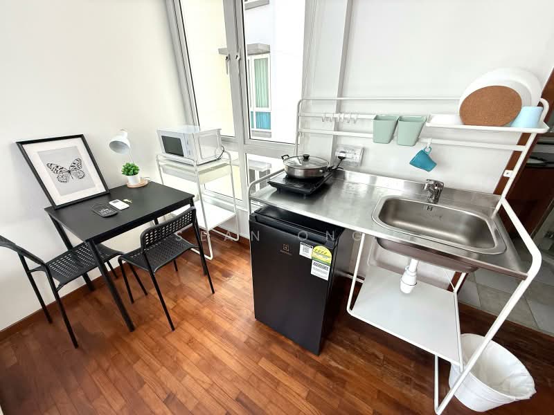 The Floravale, 230 Westwood Avenue, Room Rental, 180 sqft, Executive Condominium For Rent, by Sean Ong, 500191298 - Kitchen - PropertyGuru.com.sg