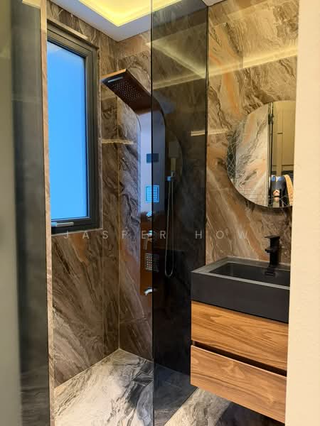 JJH Serviced Apartments, 2A-4B Wolskel Road, Studio, 250 sqft, Condominium For Rent, by Jasper How, 500191304 - Bathroom - PropertyGuru.com.sg