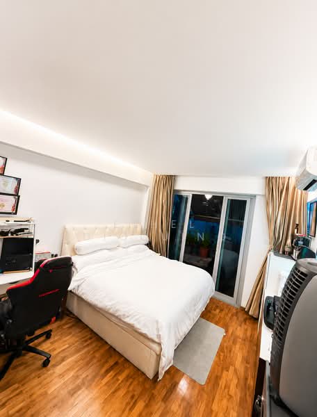 Northoaks, 22 Woodlands Cresent, 4 Bedrooms, 2,437 sqft, Condominium For Sale, by Ethel Dioquino, 500191308 - Bedroom - PropertyGuru.com.sg