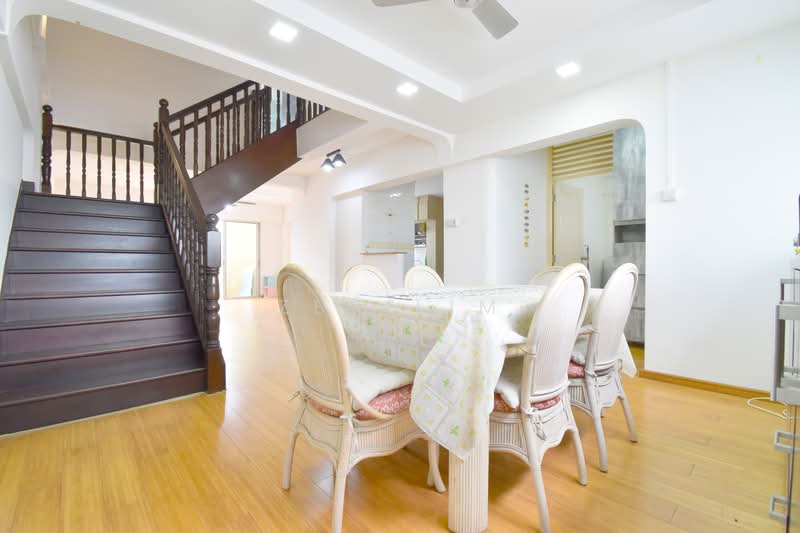 705 Hougang Avenue 2, 705 Hougang Avenue 2, 3 Bedrooms, 1,593 sqft, HDB Flat For Sale, by Zen Lim, 500191316 - Dining Room - PropertyGuru.com.sg