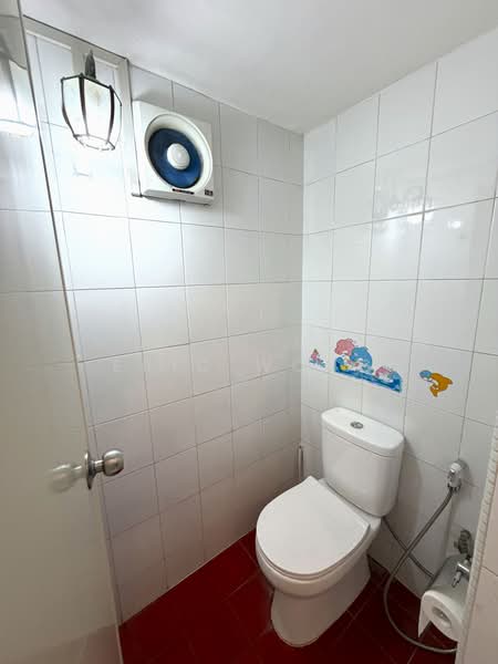 Sembawang Hills Estate, Nemesu Avenue, 3 Bedrooms, 1,500 sqft, Corner Terrace For Rent, by Eric Wong, 500191353 - PropertyGuru.com.sg